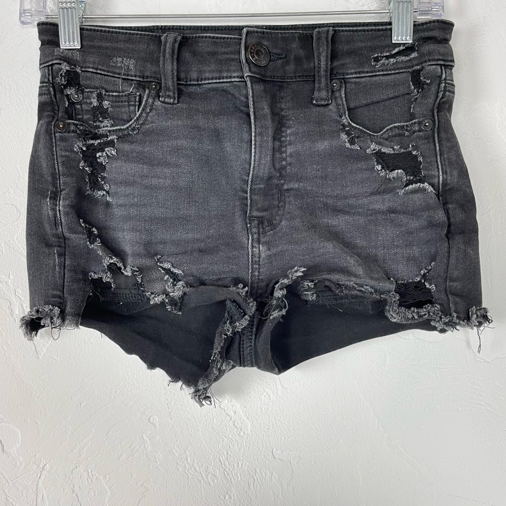 American Eagle Shorts Hi Rise Shortie Solid Black Wash Distressed Ripped Raw Hem